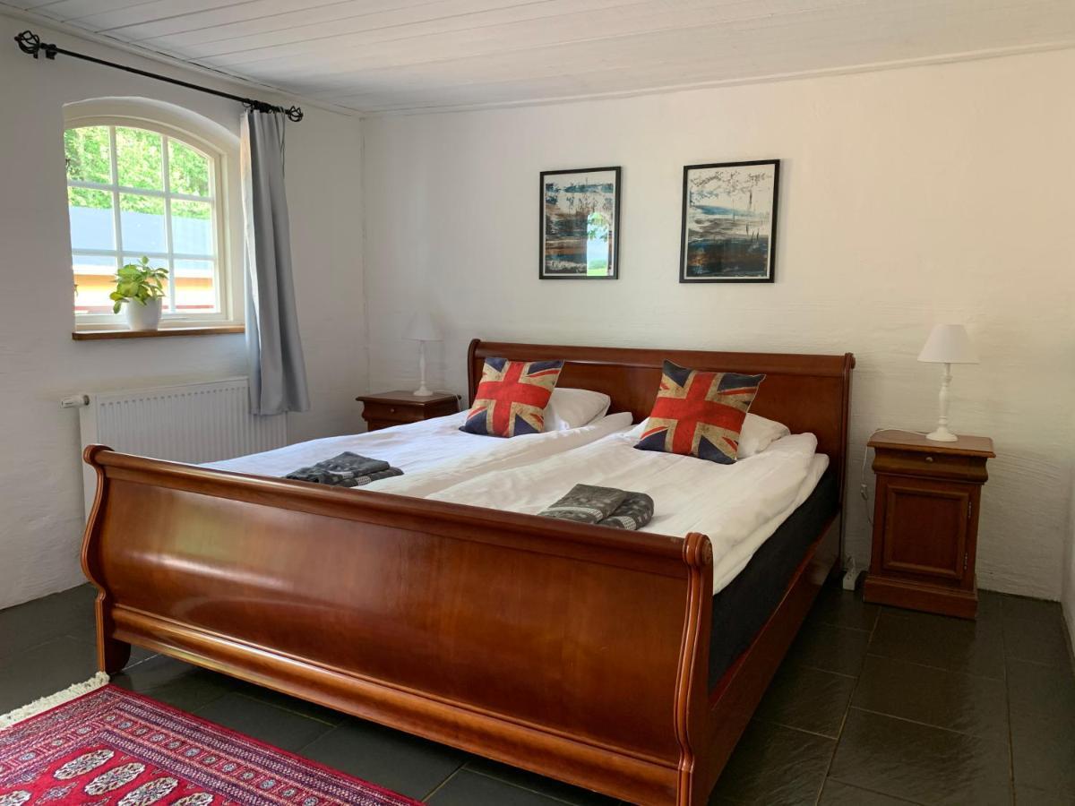 Husargardens Bed & Breakfast Sjobo Ngoại thất bức ảnh